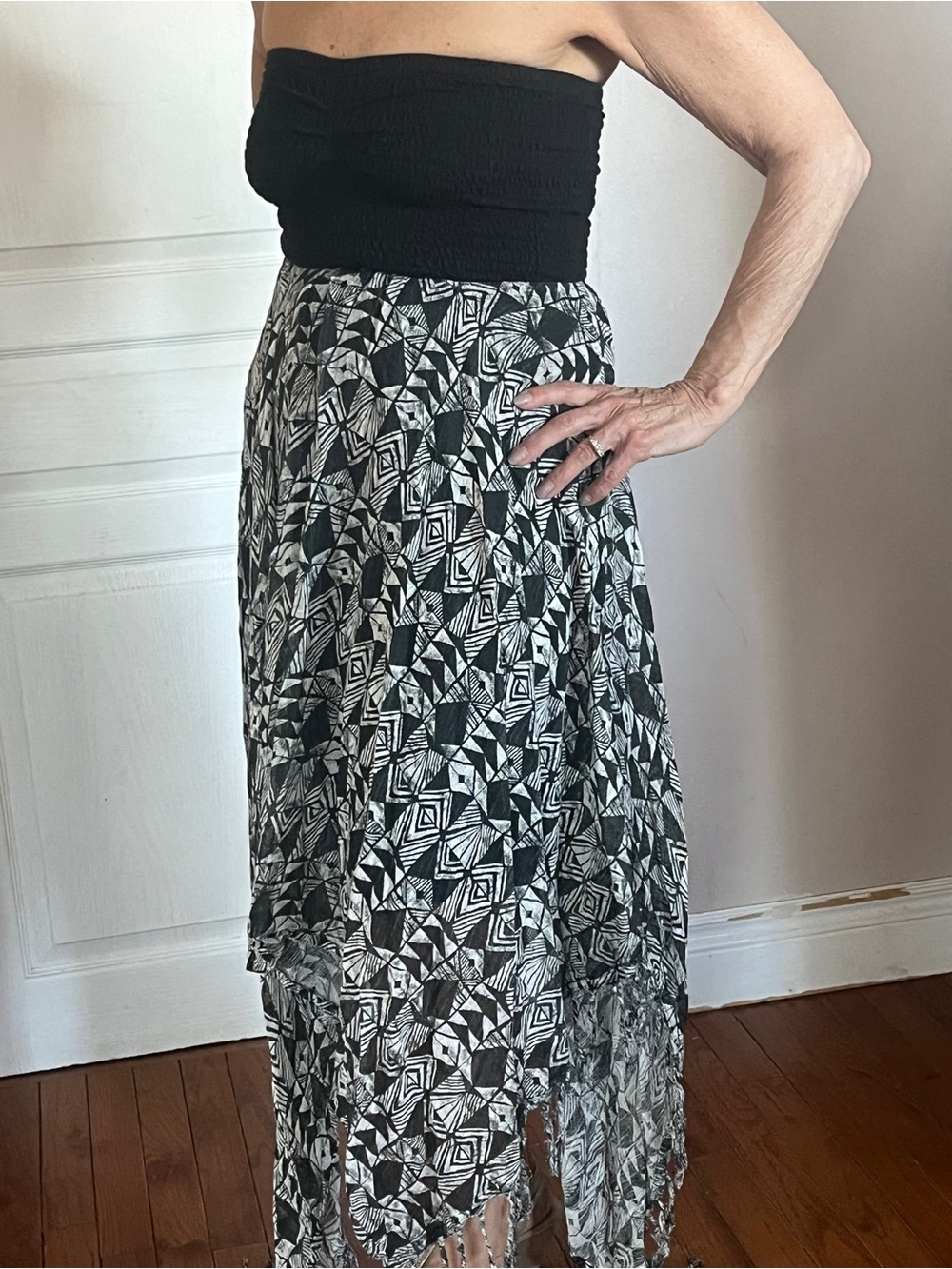 Billabong Black and White Asymmetrical Geometric Tube Dress